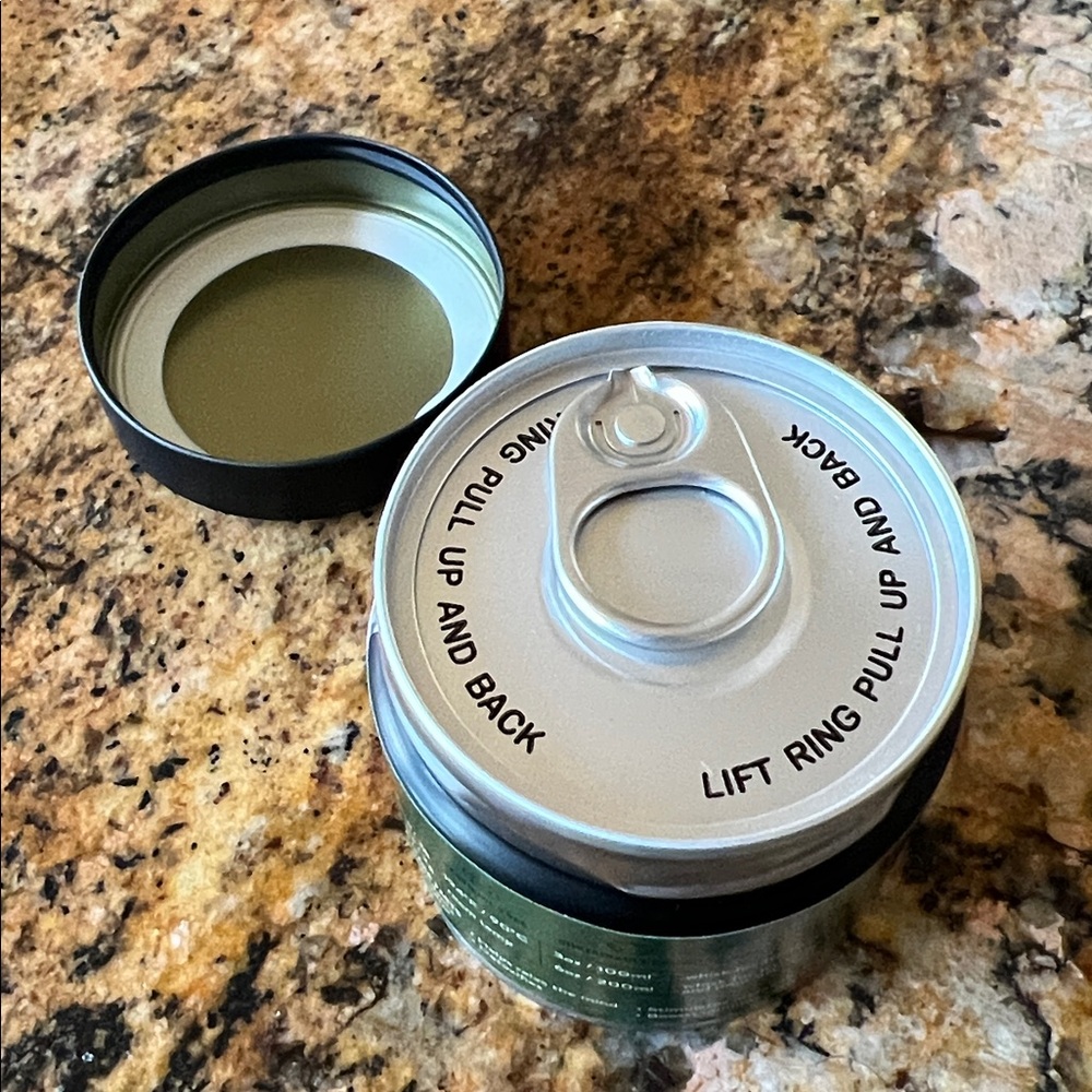Grounds & Hounds Matcha - Picture 2 of 3